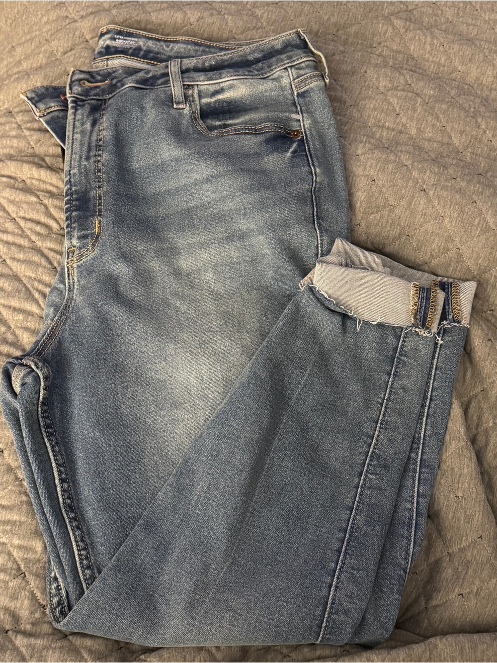 Old Navy Extra High Waisted Rockstar Super Skinny Jeans Size 16